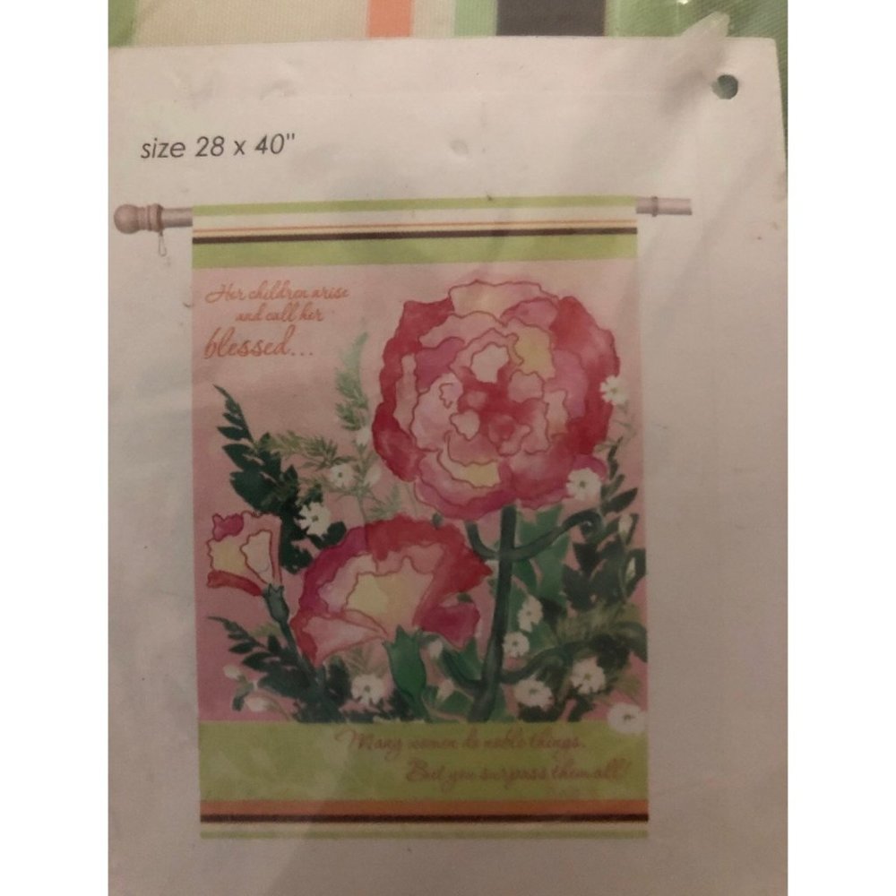 Evergreen 28 x 40 garden flag